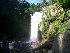 waterfall-bungeejumping-blangsinga-blingurah